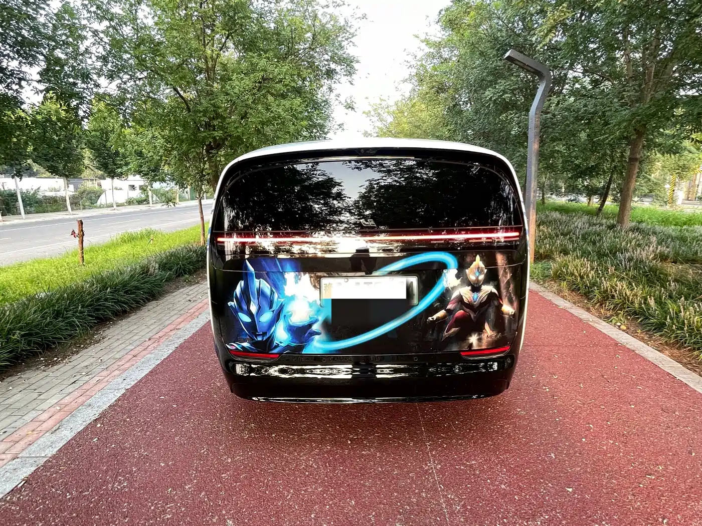 2026 Li Auto MEGA