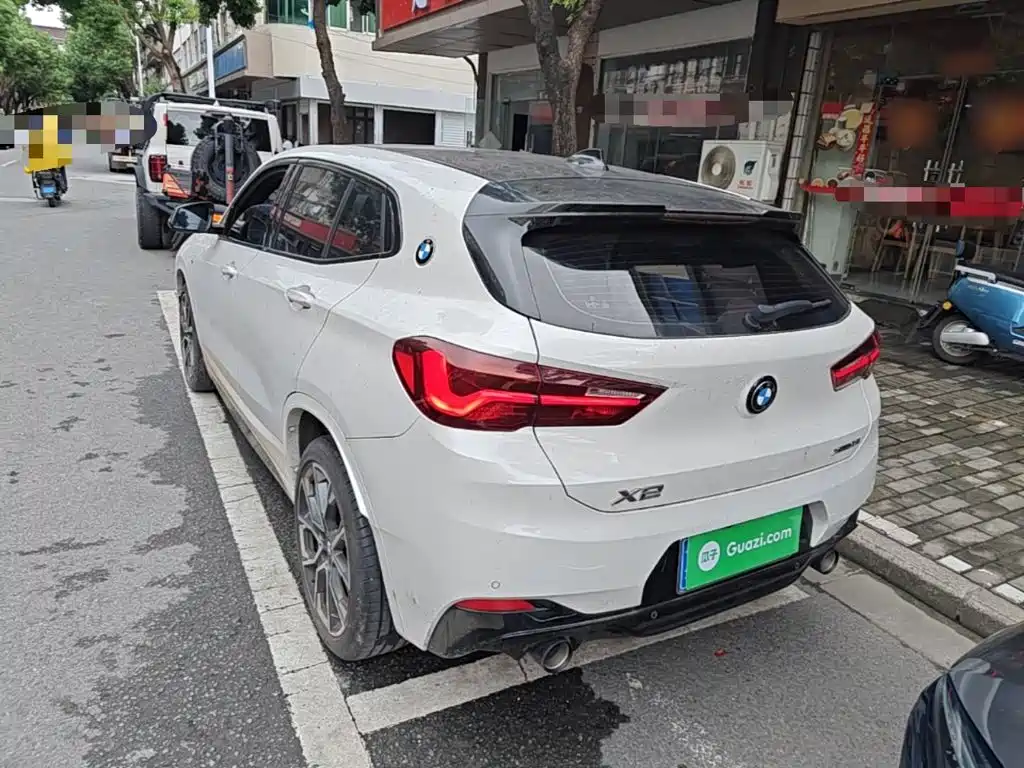 Photo 5 - BMW X2