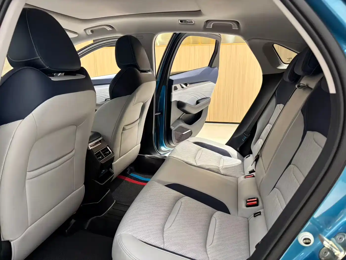 GEELY AUTOMOBILE XINGRUI