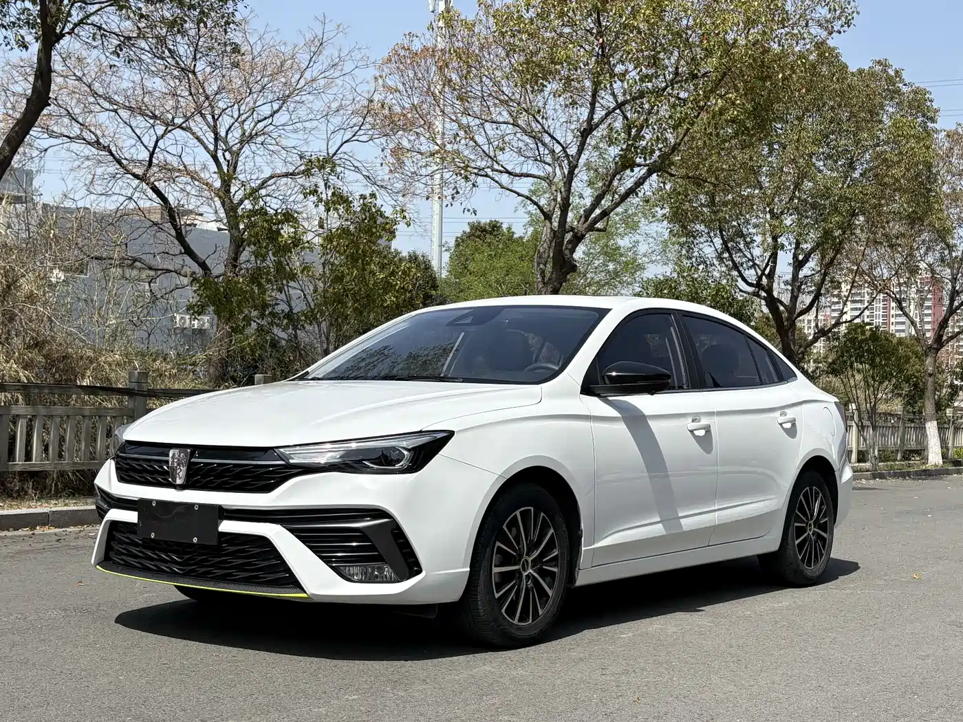 ROEWE I5