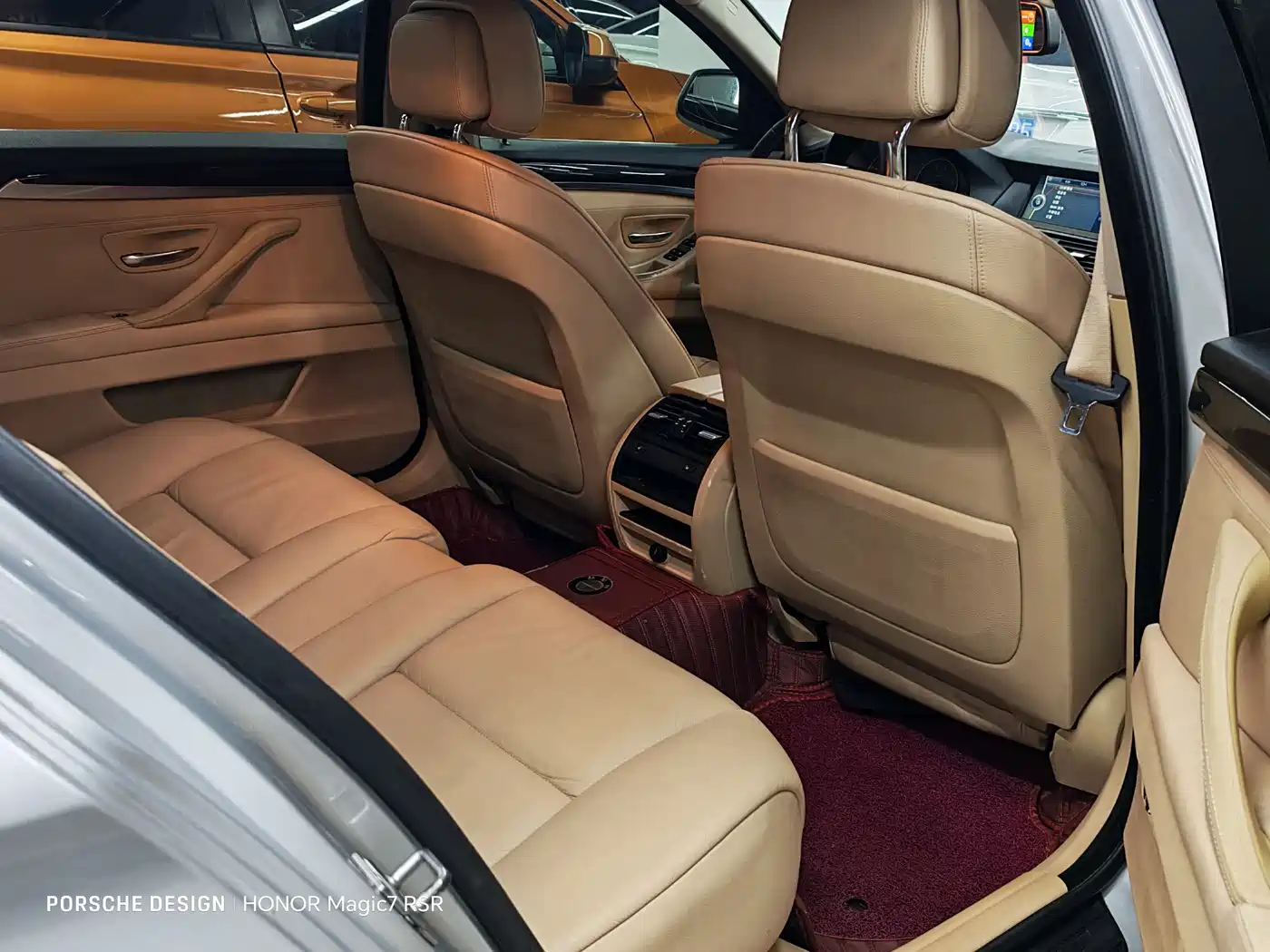 BMW 5 Series 2011 523Li Luxury фото 6