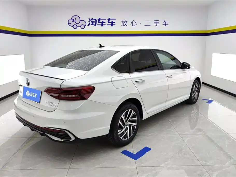 Volkswagen Lavida 2023 280TSI DSG Starlight Comfort Edition фото 3