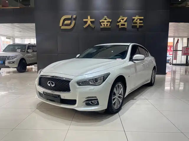 INFINITI Q50L