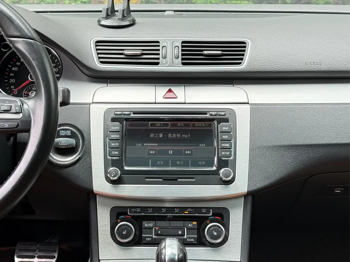 Volkswagen FAW-Volkswagen CC 2012 Model 2.0TSI Ultimate фото 7