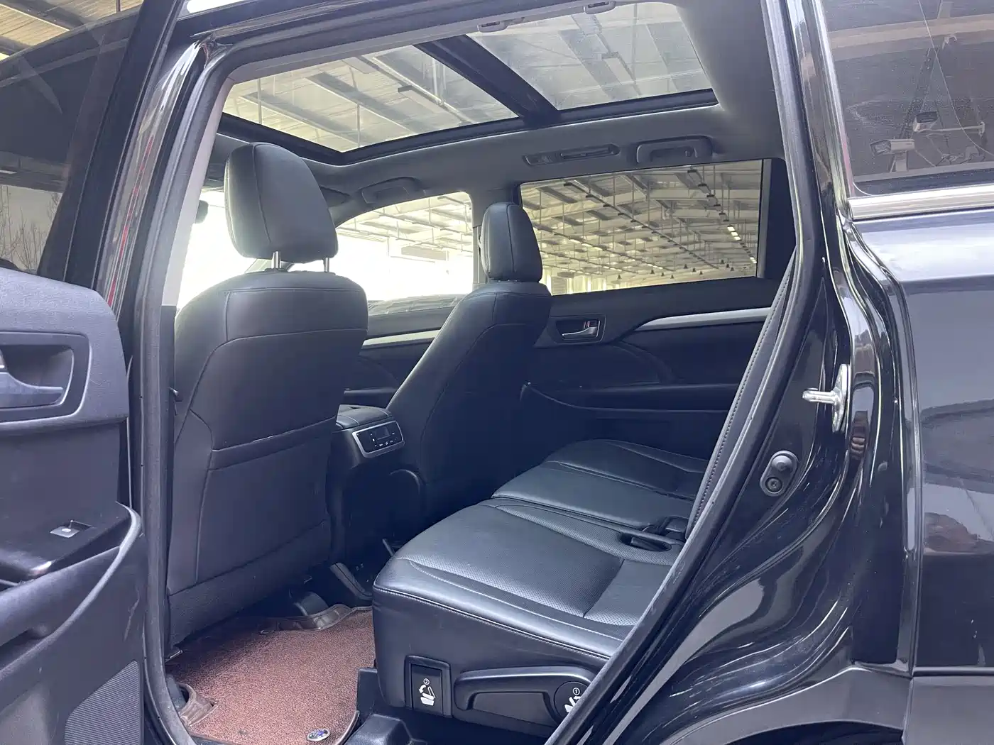 Toyota Highlander 2018 2.0T 4WD Premium 7-seater China VI фото 9