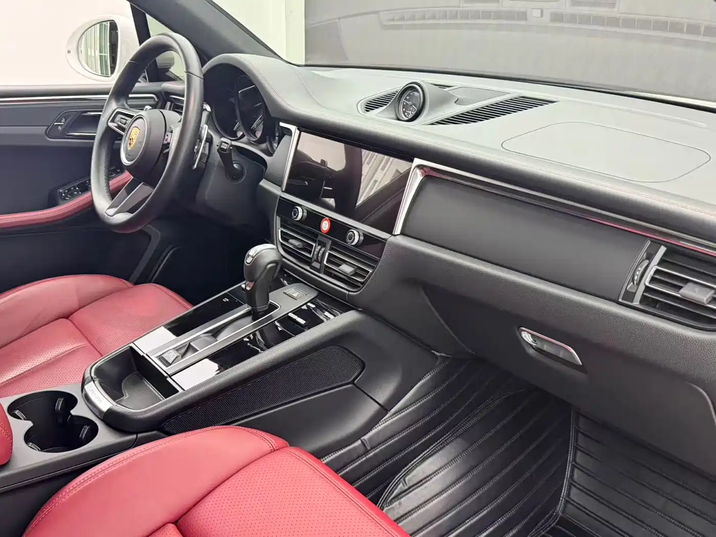 Porsche Macan 2022 Macan 2.0T фото 6