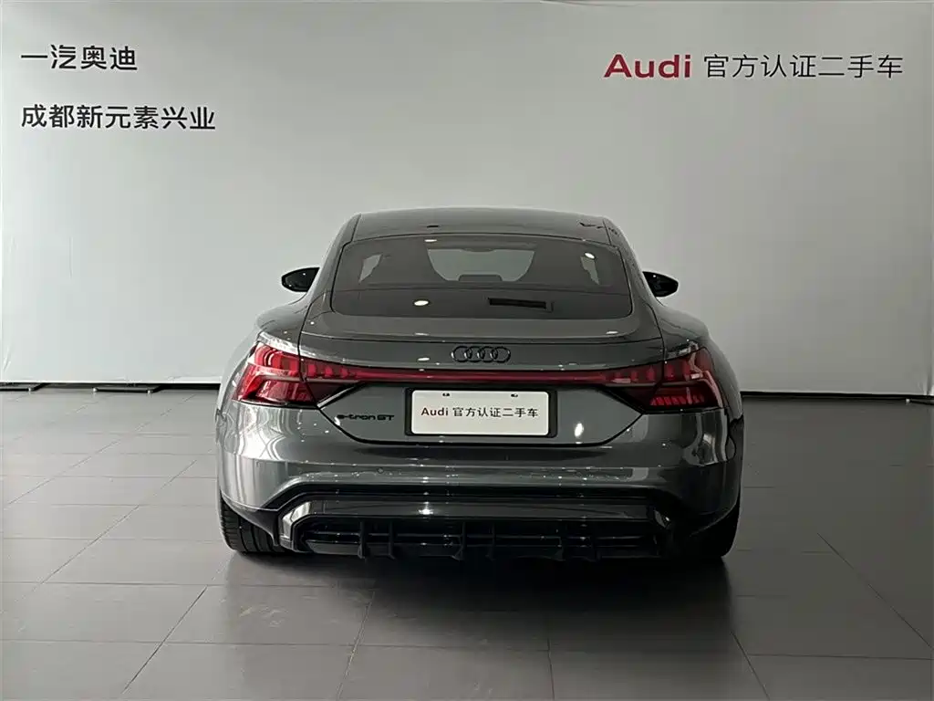 Audi e-tron GT 2023 Base Model фото 5