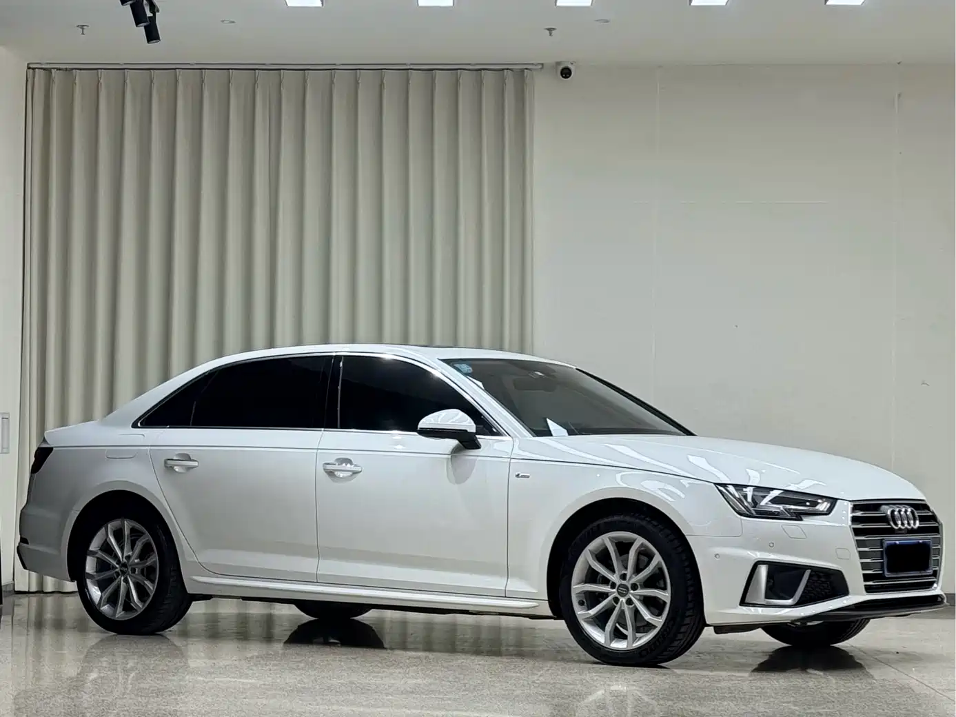 Audi A4L 2019 40 TFSI Fashion (China VI) фото 3