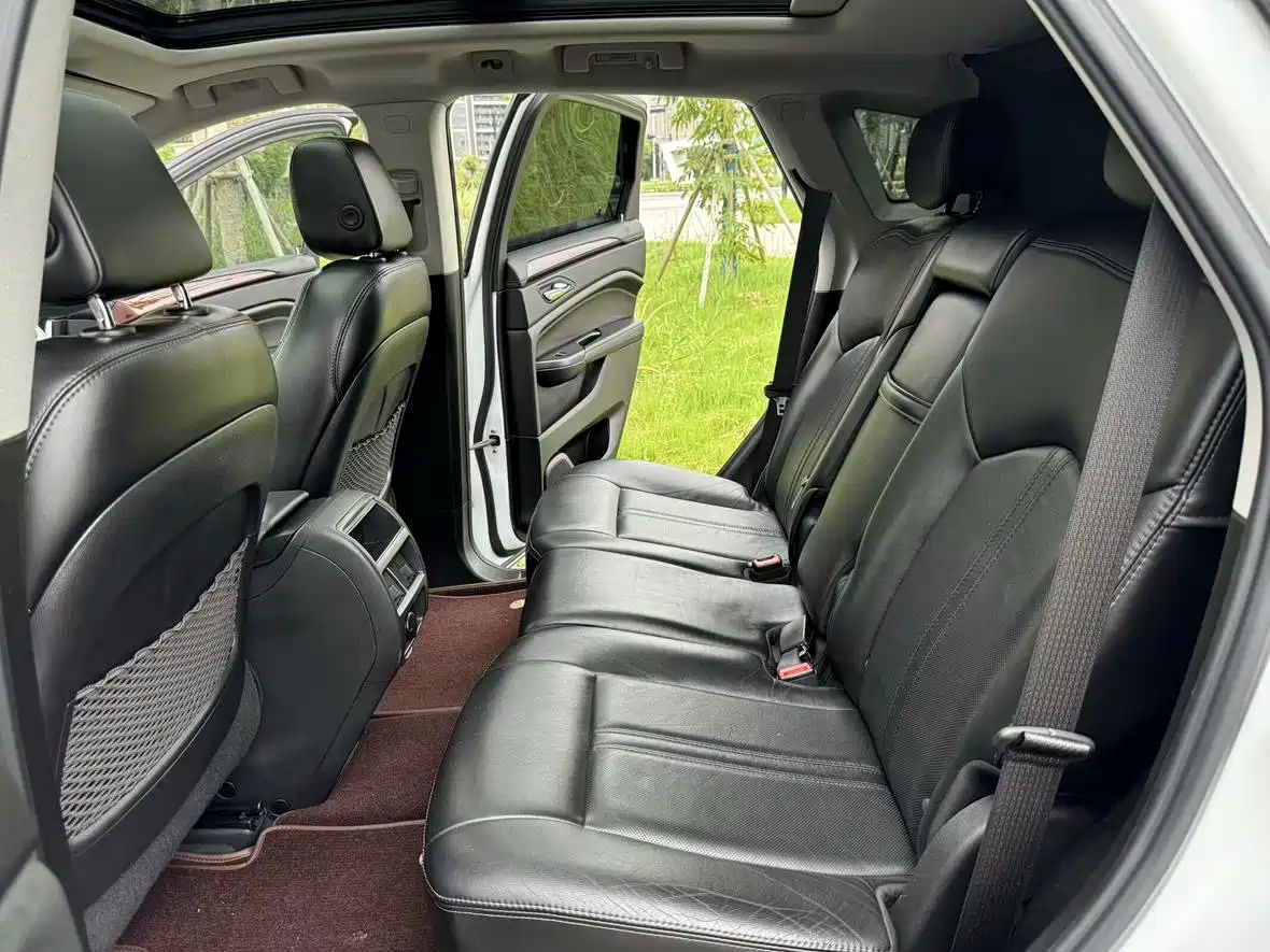 Cadillac SRX 2013 3.0L Leading фото 8