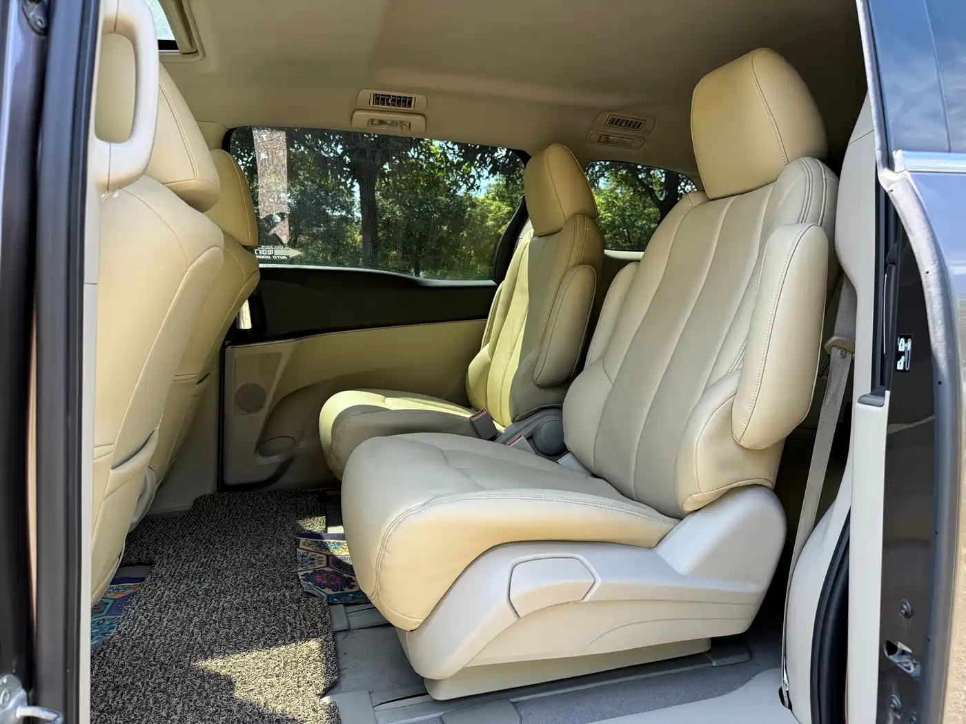 Buick GL8 2014 2.4L CT Luxury Business Comfort фото 9
