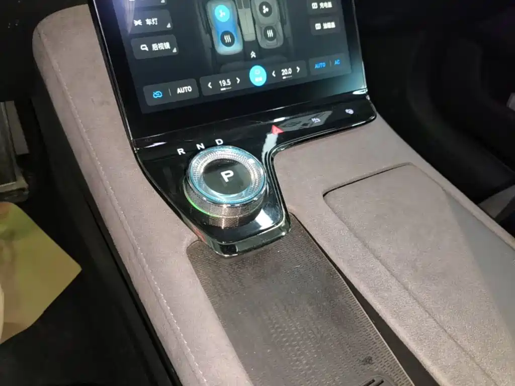Voyah Auto VOYAH Zhuiguang 2024 2024 PHEV AWD Ultra Long Range Flagship