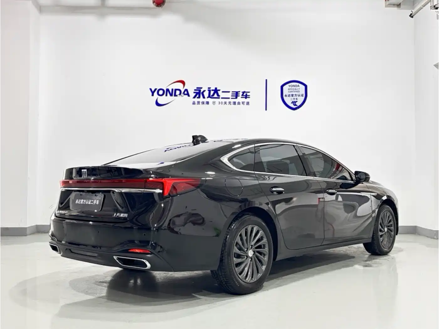 Buick LaCrosse 2025 Model 28T Platinum Edition фото 4
