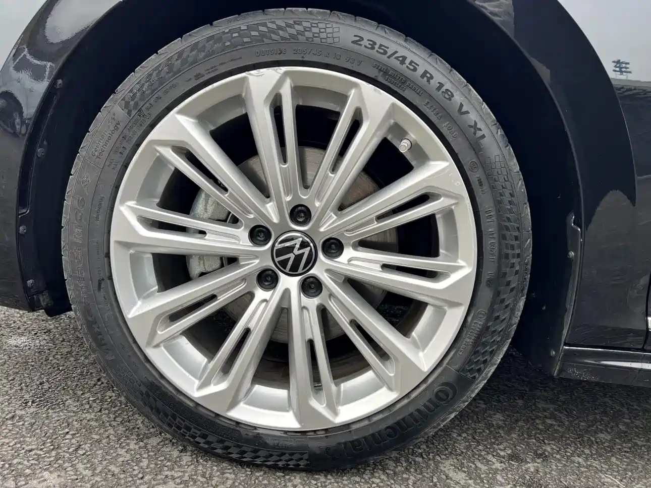 Volkswagen Passat 2023 280TSI Business Edition фото 4