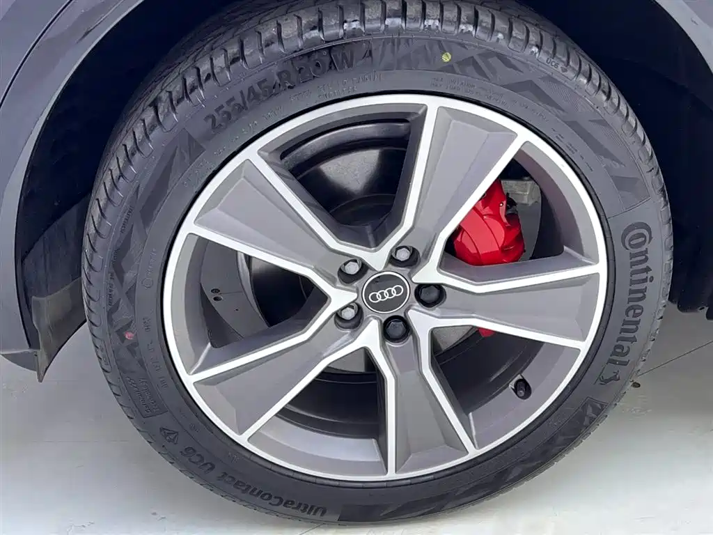 Audi Q5L Sportback 2022 40 TFSI Luxury фото 12