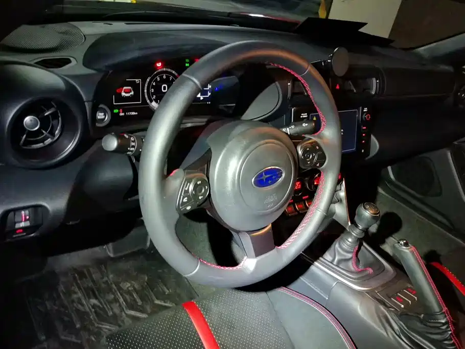 Фото 12 - Subaru BRZ