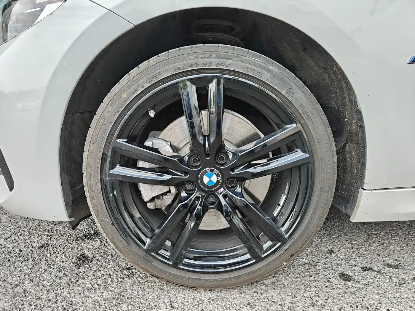 BMW 1 Series 2023 125i M Sport Shadow Edition фото 15