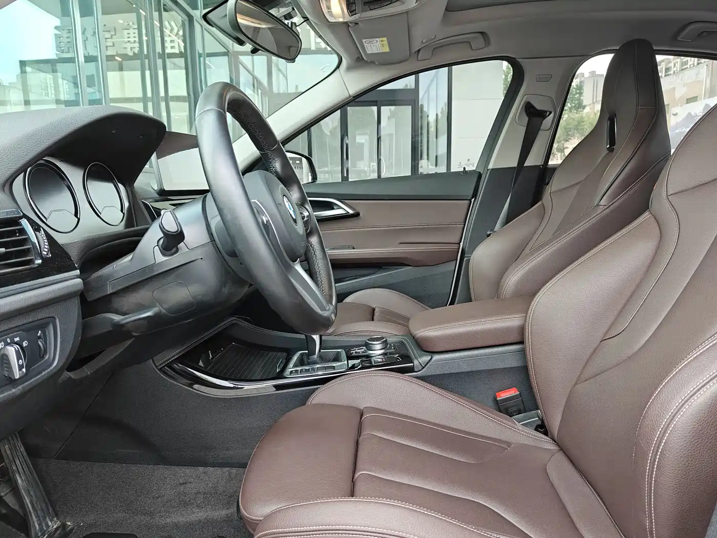 BMW 1 Series 2023 125i M Sport Shadow Edition фото 16