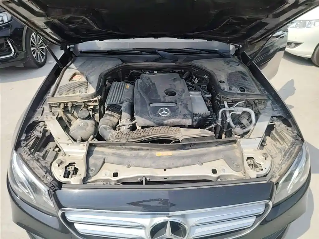 Mercedes-Benz E-Class 2019 E 300 L Sport Fashion фото 20