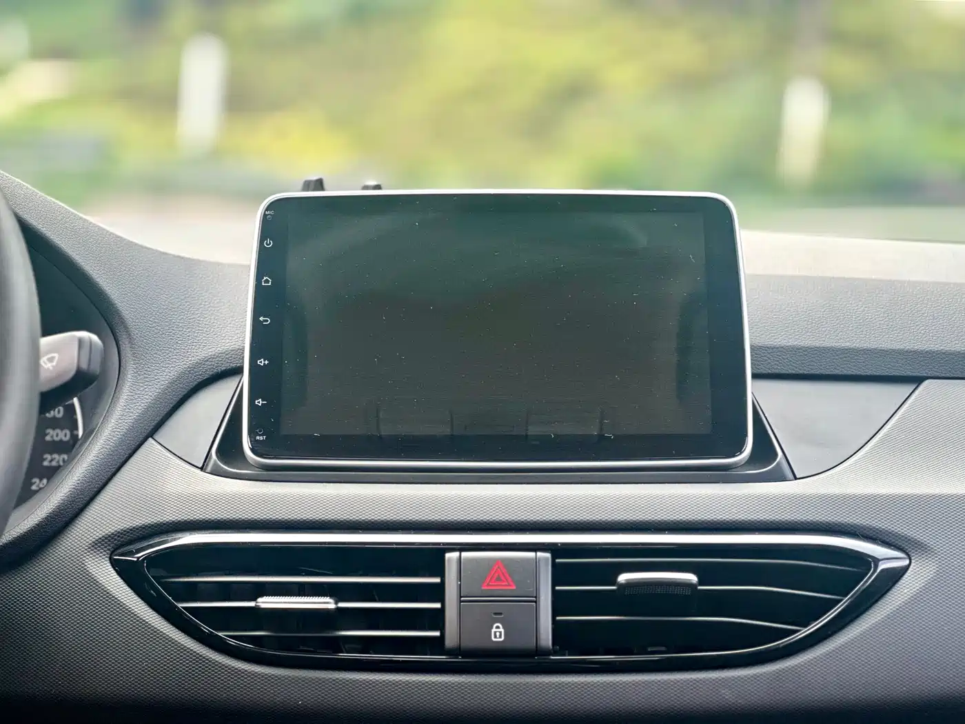 Hyundai Elantra 2018 1.6L Automatic Pleasing Edition GL China VI фото 36