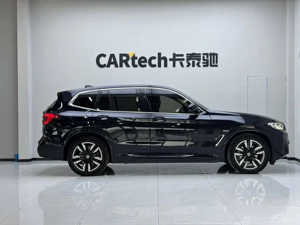 Фото 7 - BMW iX3
