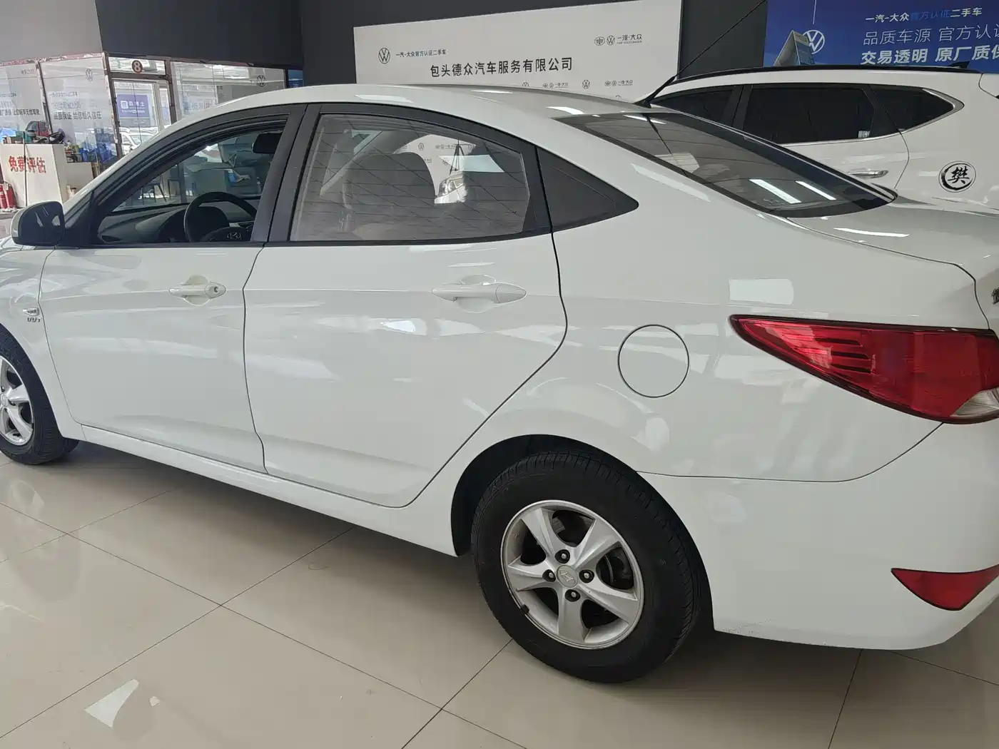 HYUNDAI RENA