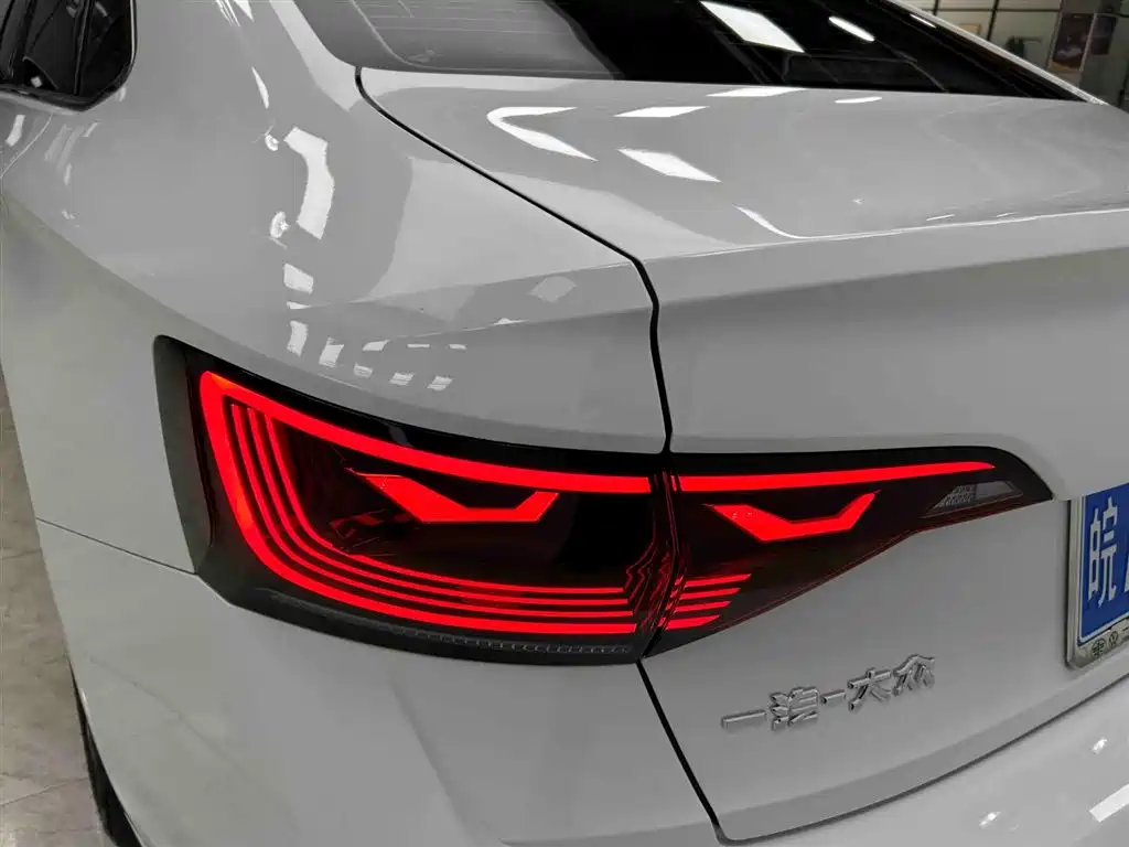 Volkswagen Sagitar 2023 280TSI DSG Beyond Lite фото 18