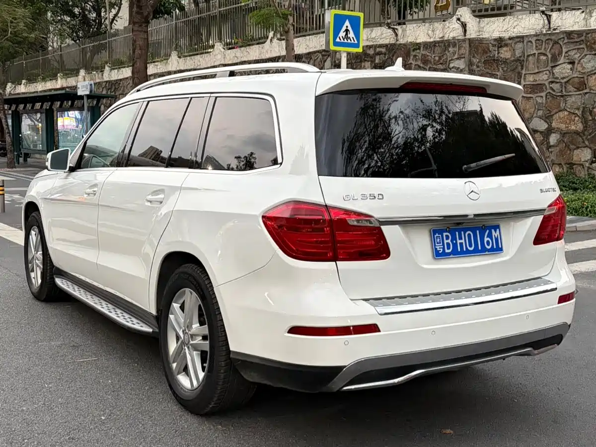 Mercedes-Benz GL-Class 2015 GL 350 CDI 4MATIC фото 4