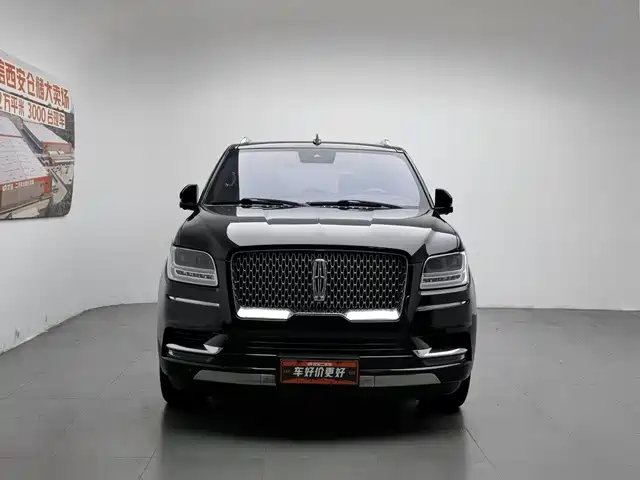 Lincoln Navigator 2019 3.5T Ultimate China VI — фото 3