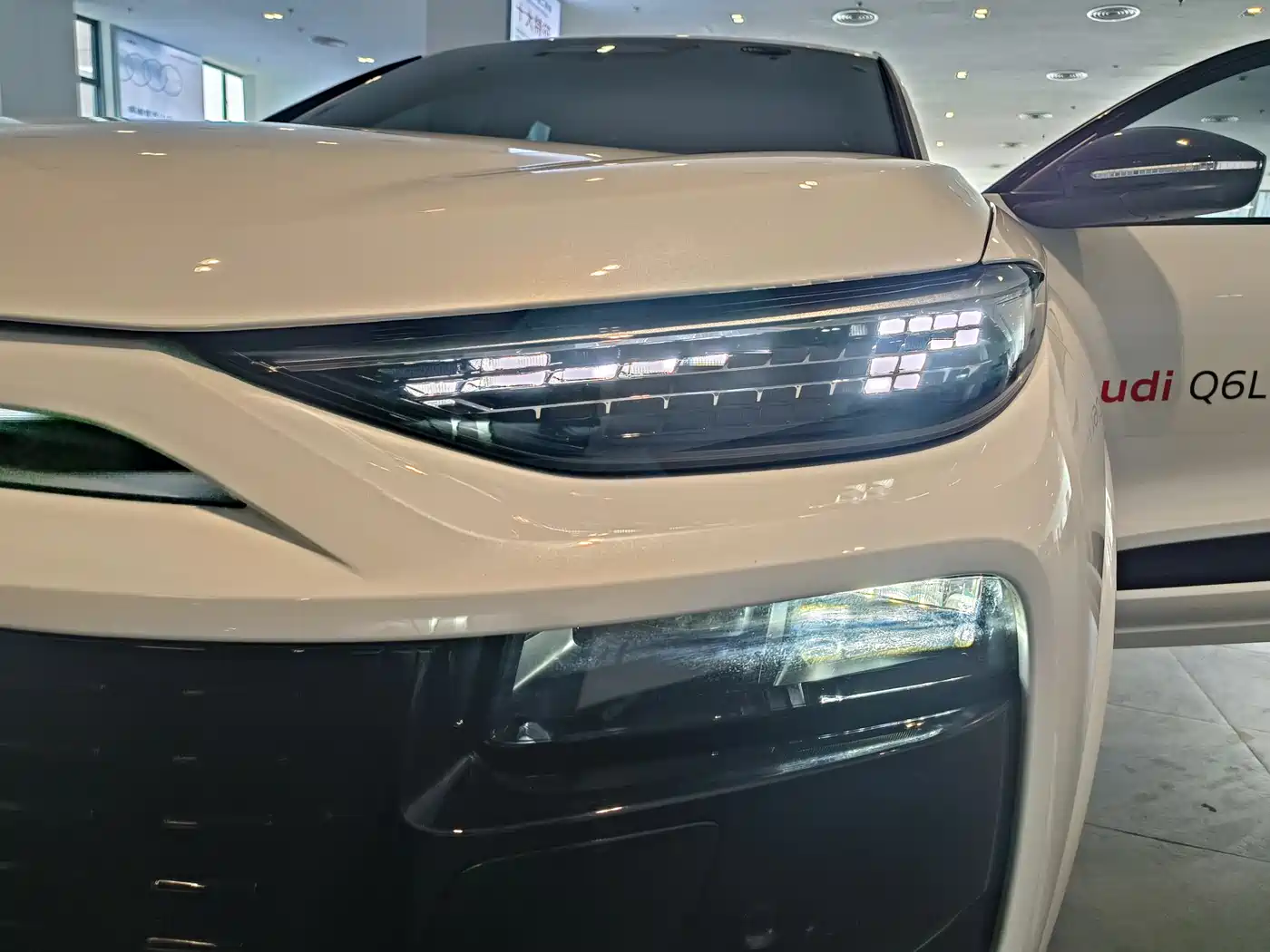 Audi Q6L e-tron 2025 Model Pioneer Edition фото 11