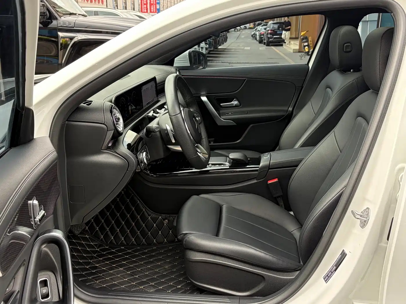 Mercedes-Benz A-Class 2022 A 200 L Sport Sedan Style фото 10