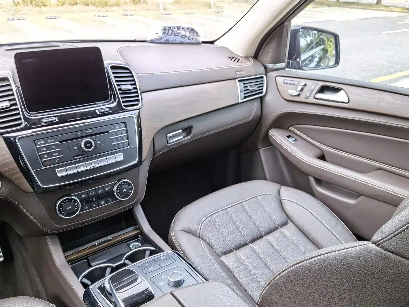 Mercedes-Benz GLE 2018 GLE 400 4MATIC Ultimate Edition фото 12