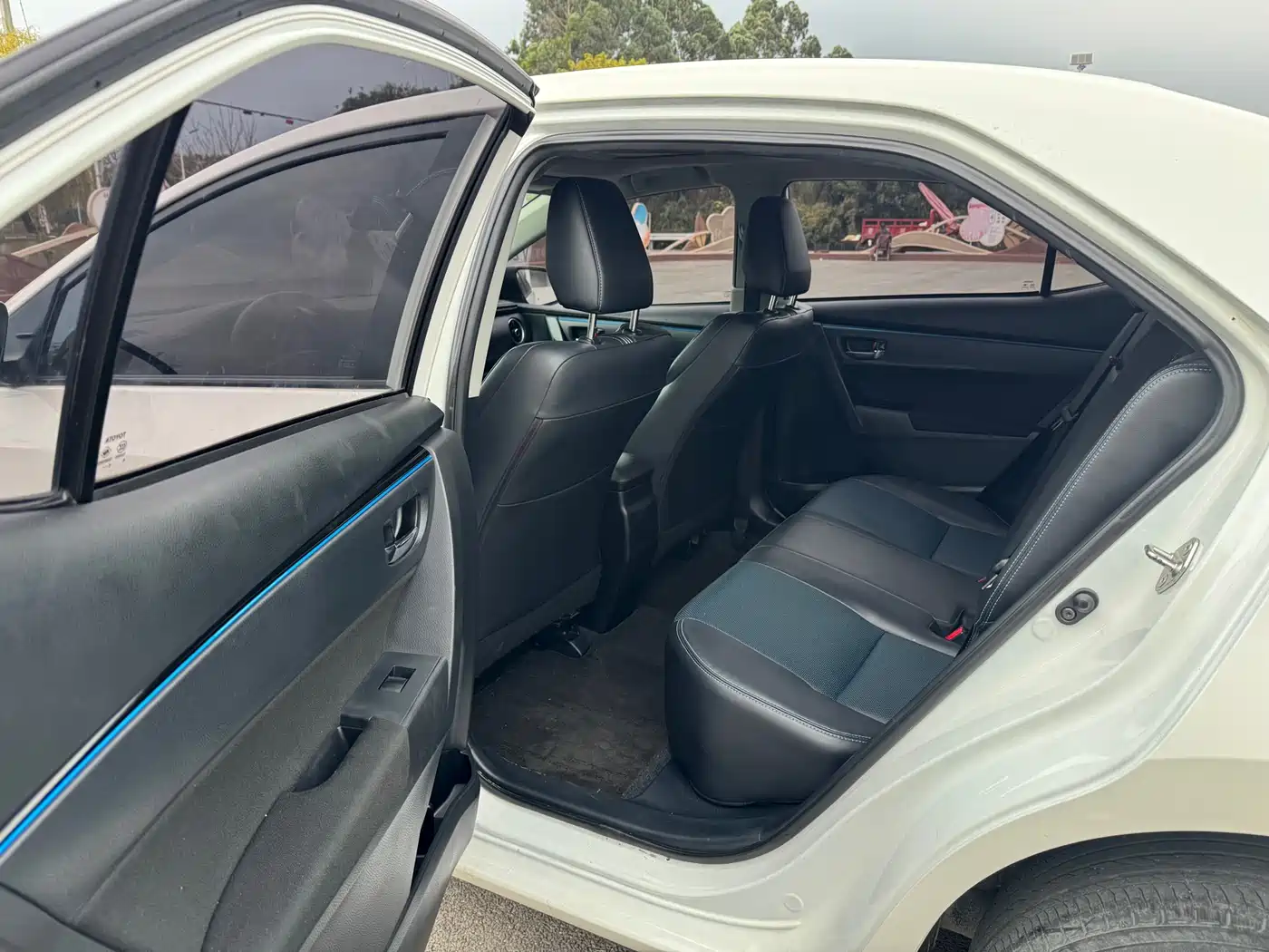 Toyota Levin 2018 185T CVT Premium Edition China V фото 14