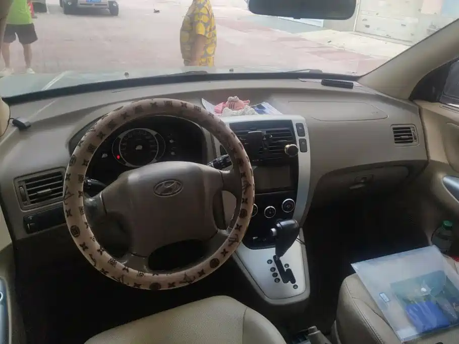 Hyundai Tucson 2011 2009 2.0L Automatic 2WD Sunroof