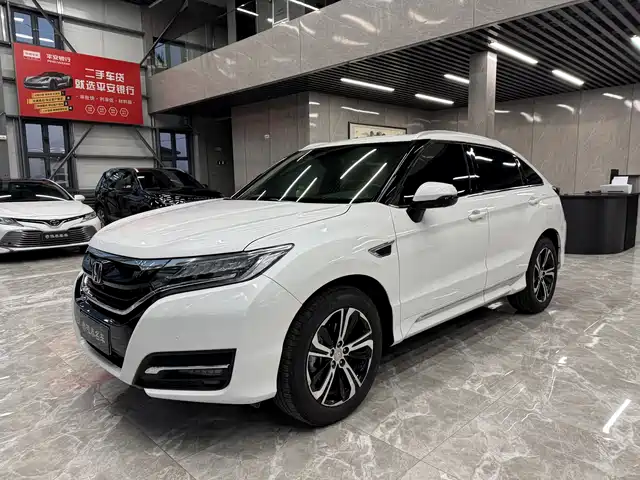 HONDA UR V