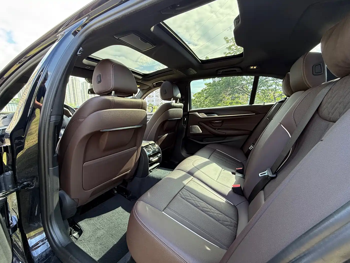 BMW 5 Series 2021 530Li Leading M Sport Package фото 8