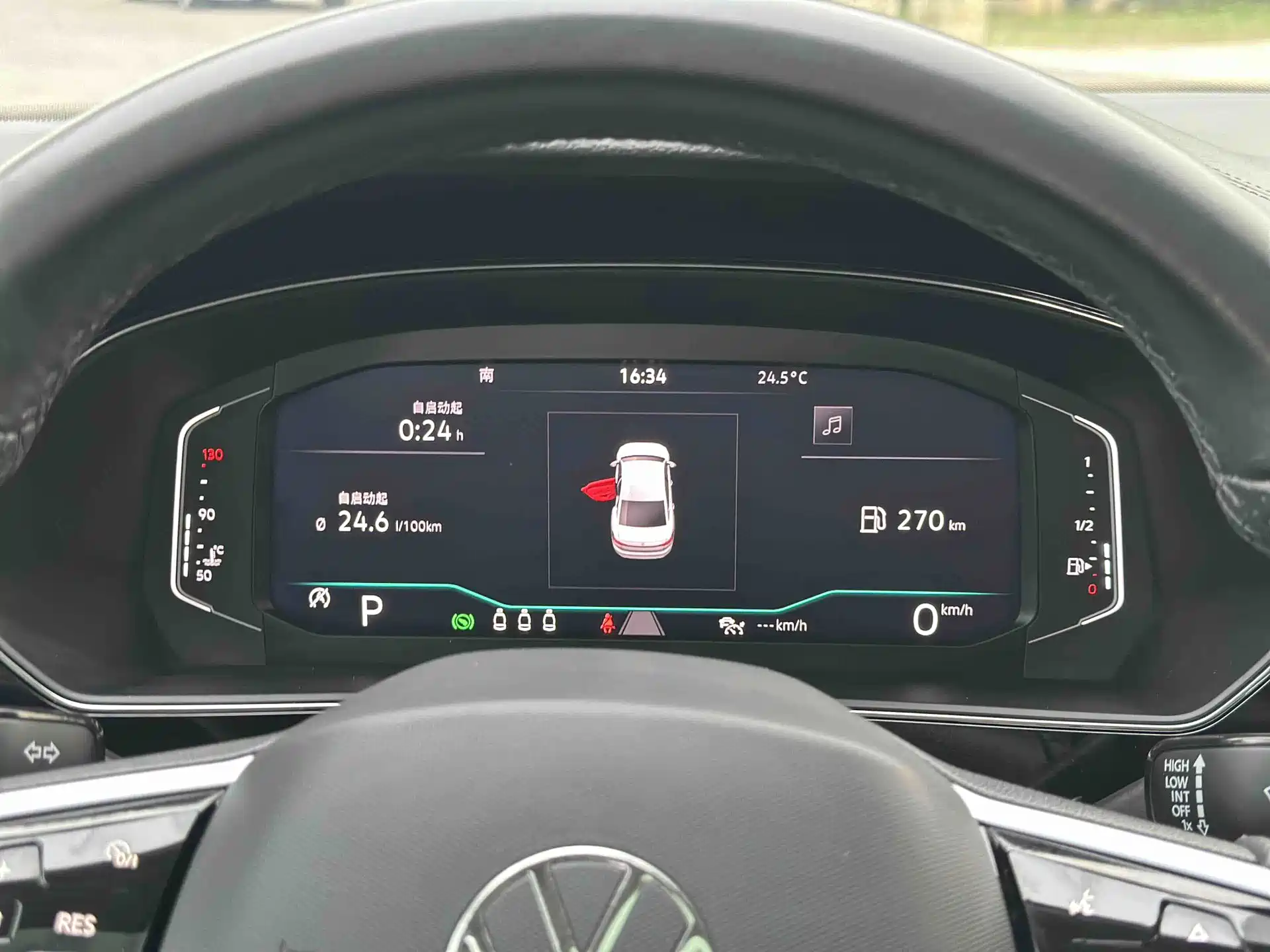 Фото 20 - Volkswagen Passat