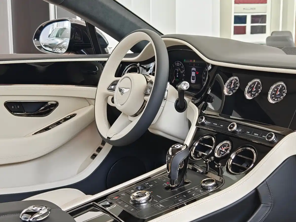 Bentley Continental Plug-in Hybrid 2026 GT Base Model фото 7