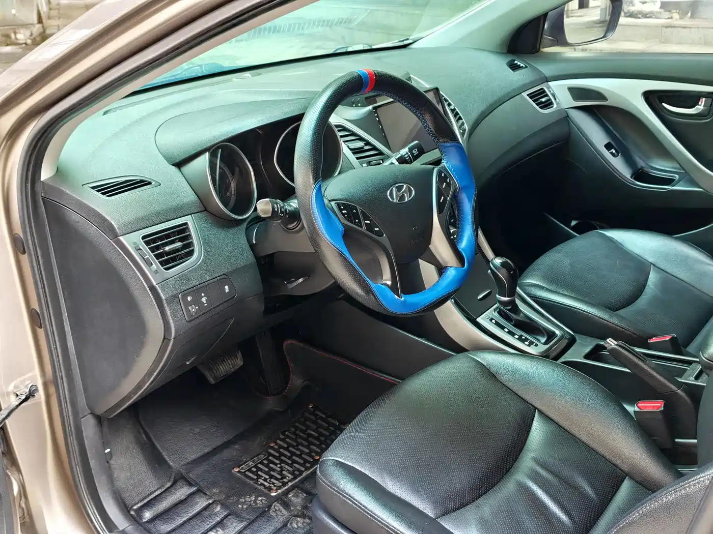 Hyundai Langdong 2015 1.6L Auto Premium фото 8