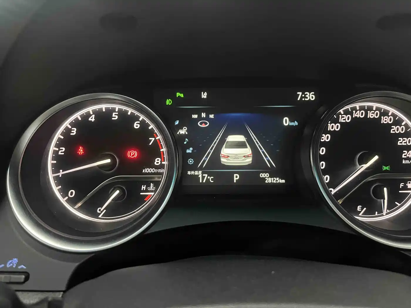 Toyota Camry 2023 2.0G Luxury Edition фото 8