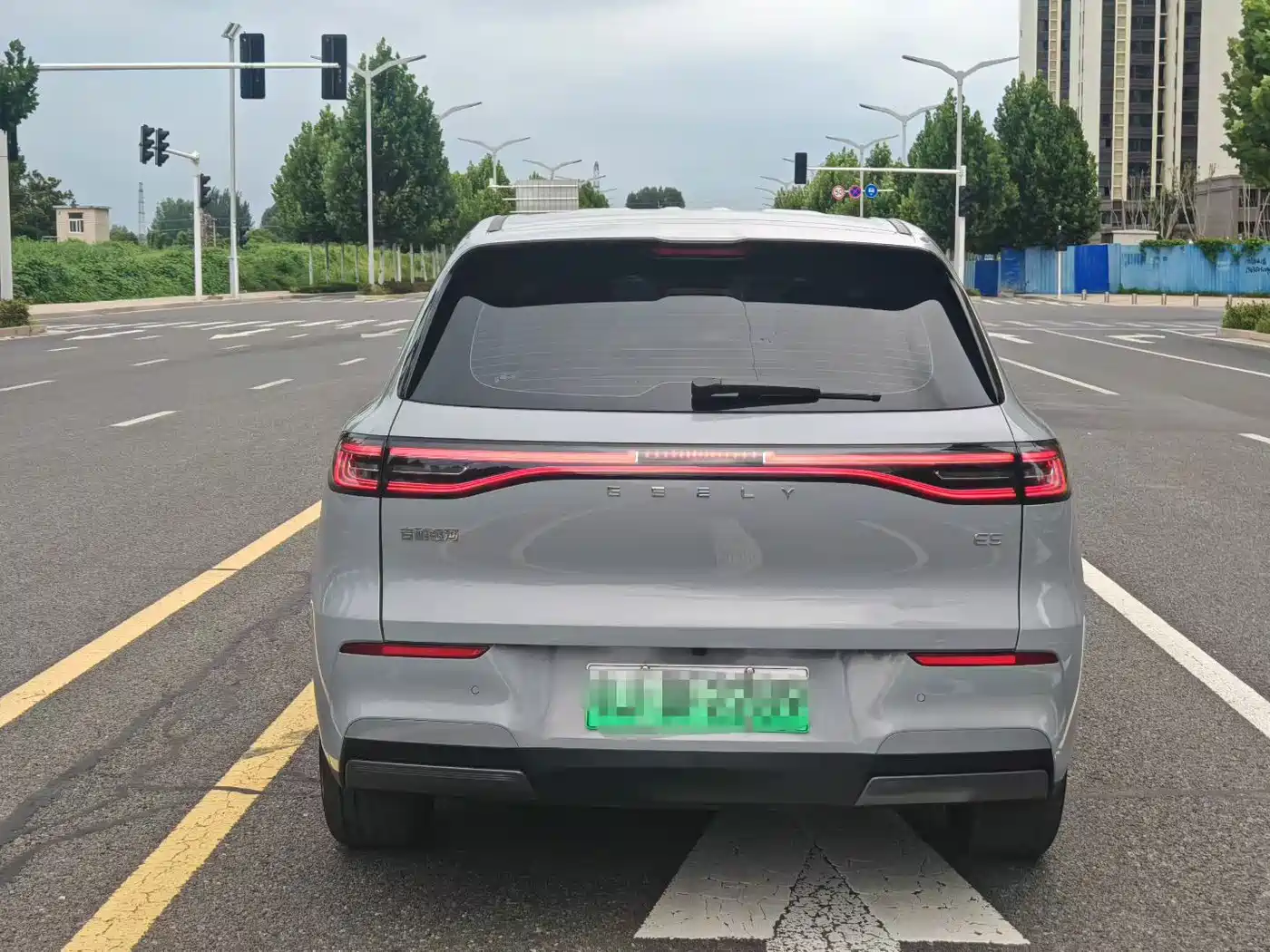 Фото 8 - Geely Galaxy Galaxy E5