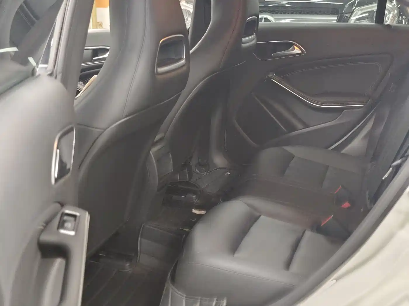 Mercedes-Benz CLA (Import) 2015 CLA 200 фото 11