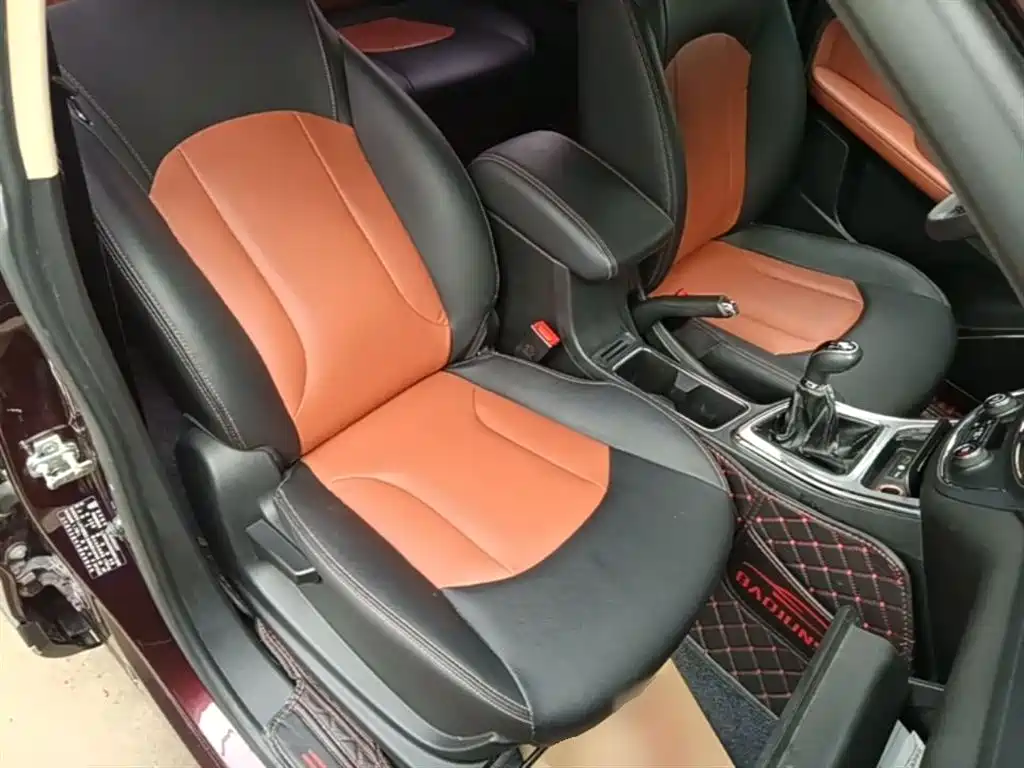 Фото 24 - Baojun 560