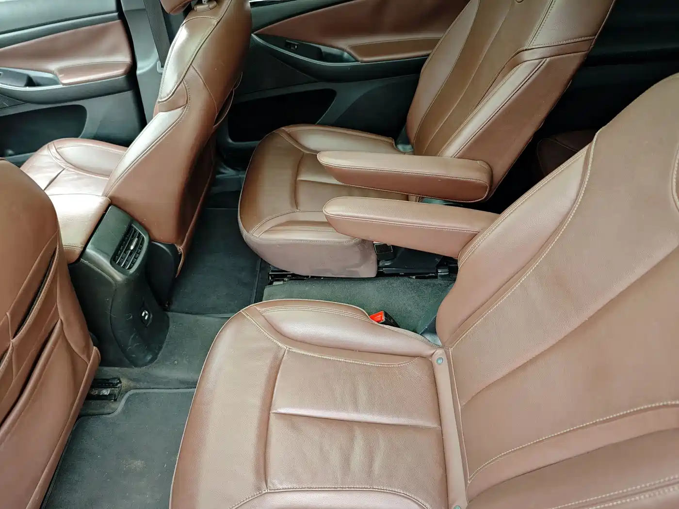 Buick GL6 2018 18T 6-Seater Premium фото 13