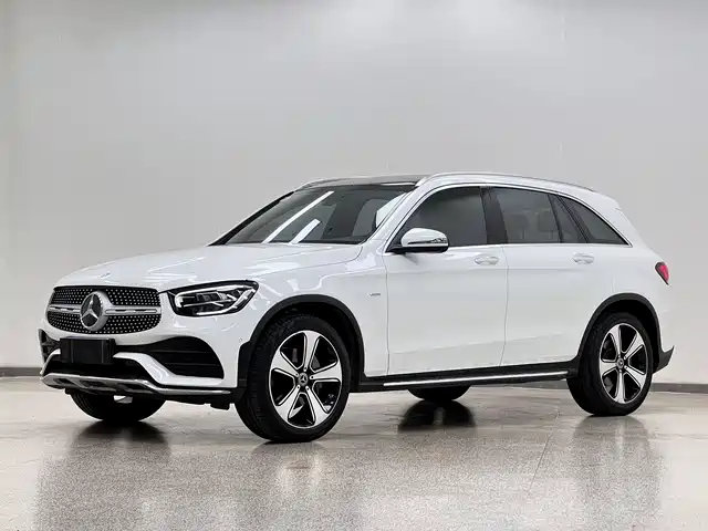 Mercedes-Benz GLC 2023