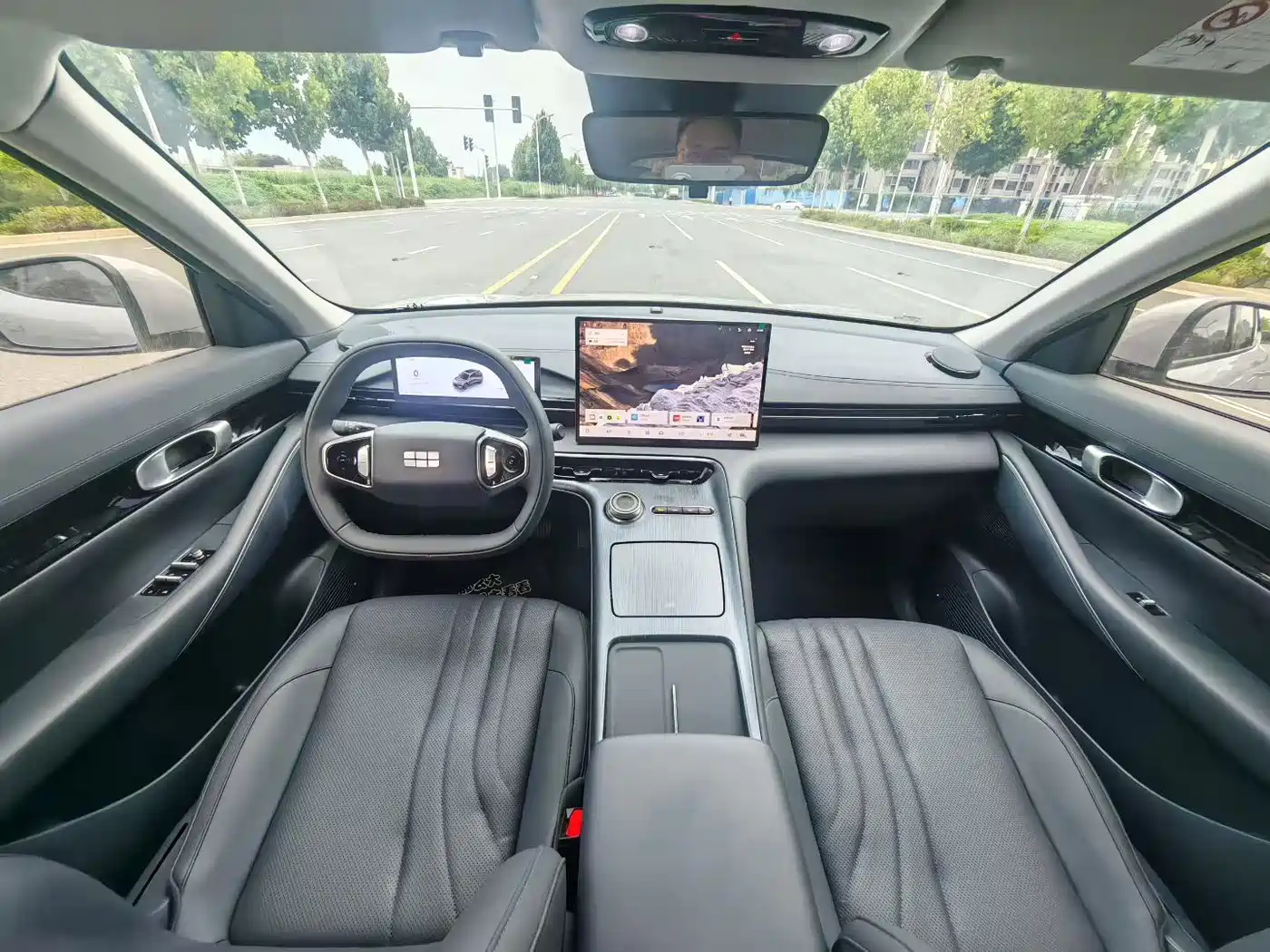 Фото 5 - Geely Galaxy Galaxy E5