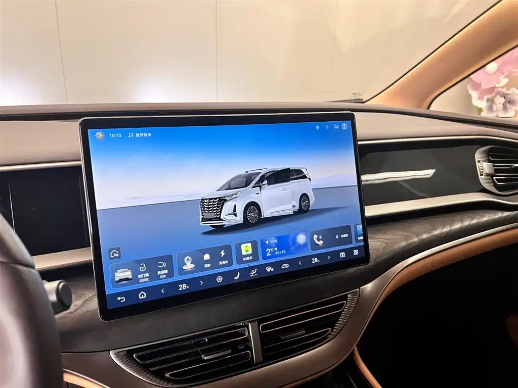 Denza D9 2025 DM-i Smart Drive Edition 1020 AWD Premium фото 24