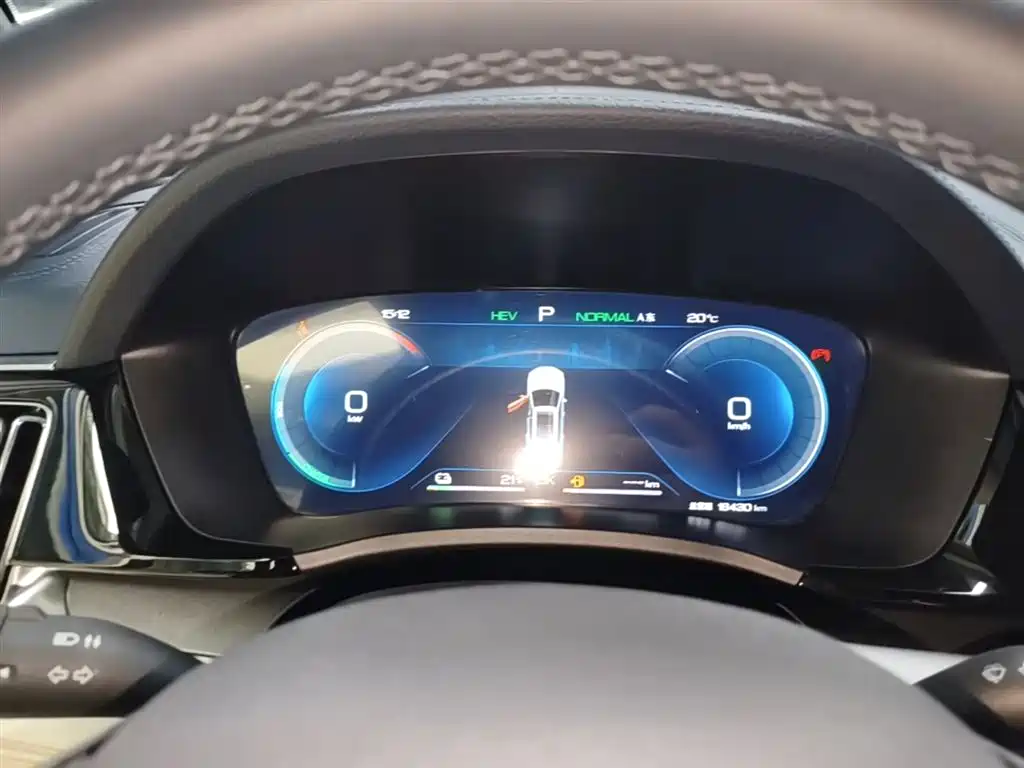 BYD Song PLUS PHEV 2023 Champion Edition DM-i 110KM Flagship фото 12