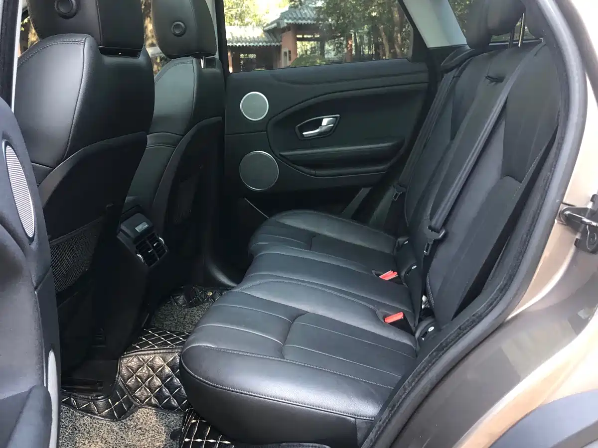 Land Rover Range Rover Evoque 2017 2.0T SE Smart Shine Edition фото 14