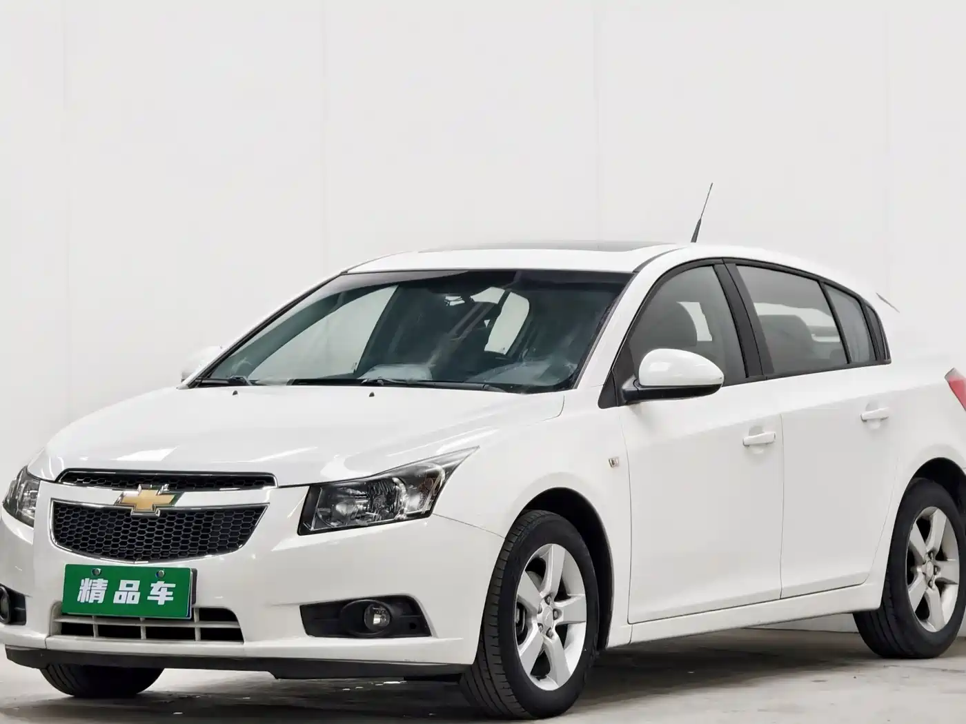 Chevrolet Cruze 2013 Hatchback 1.6L Manual Luxury