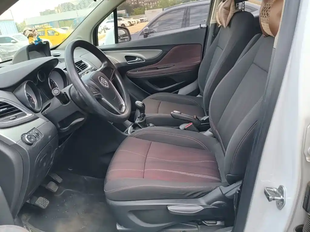 Фото 15 - Buick Encore
